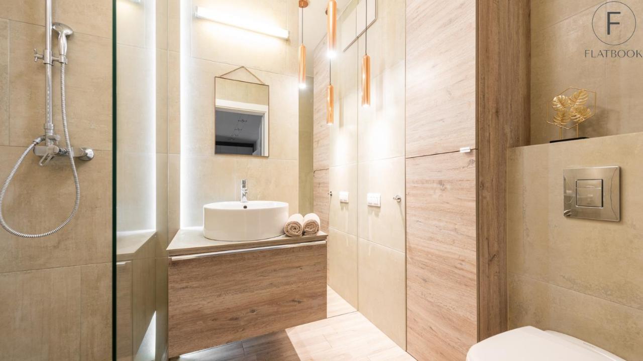 Flatbook - City Center Spa Apartments Torunska 格但斯克 外观 照片